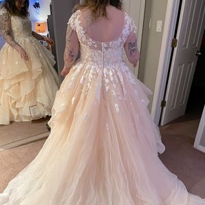 Custom Made Dress for Wedding/Prom/Quinceañera
